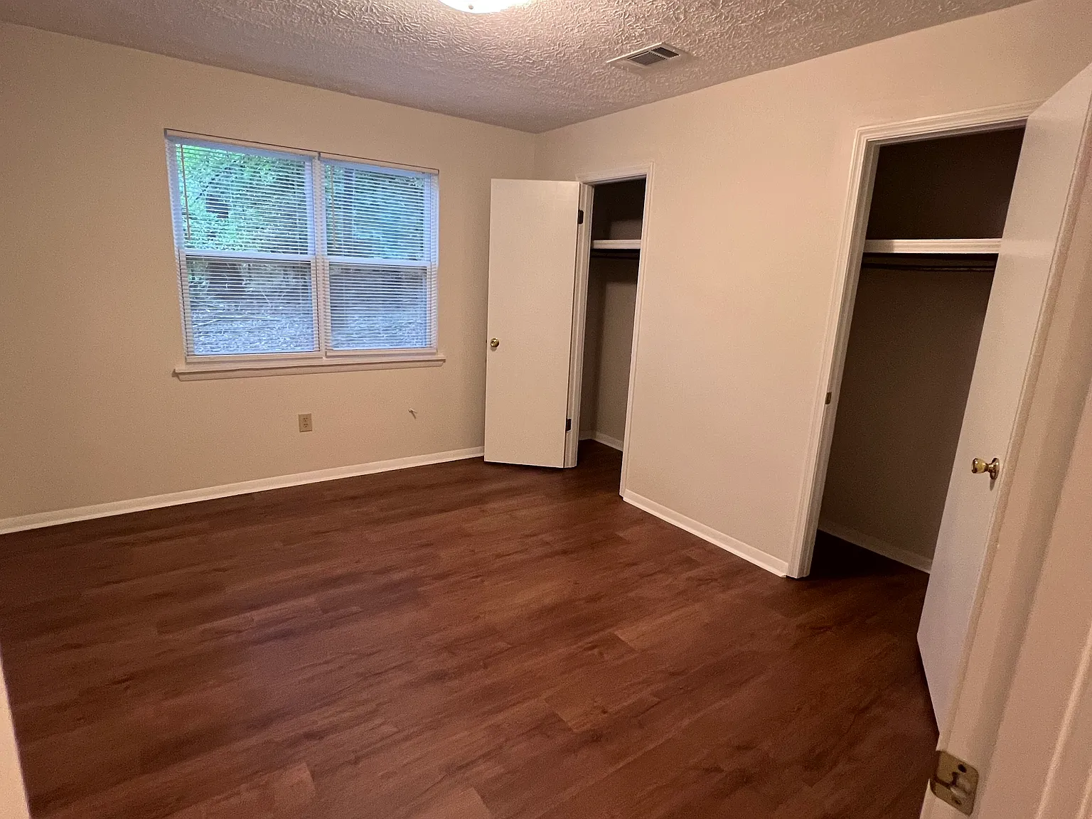 3 bed, 1500 sqft, $1,500 — Photo 4