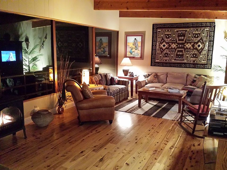1st image of 301 Loma Vista Ter