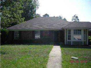 1202 Barnett Bend Dr, Brandon, MS 39047