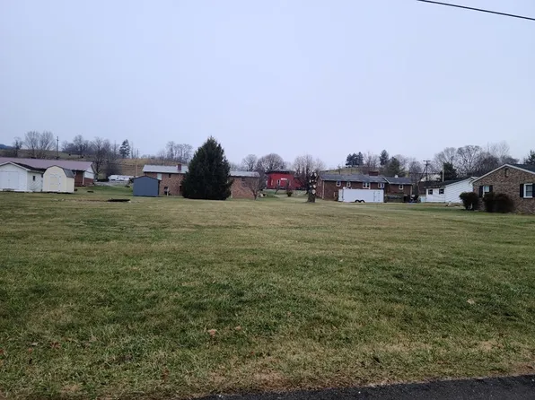 Deerfield Ln, Marion, VA 24354