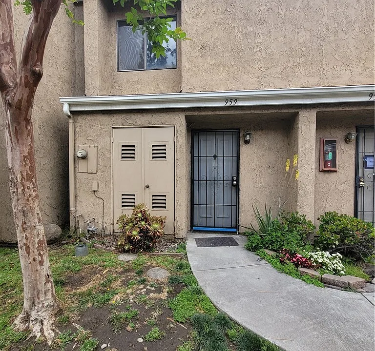 959 S Mountain Ave