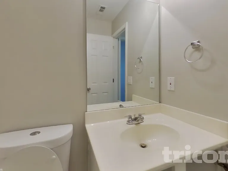 311 Turtle Pointe Dr — Photo 14