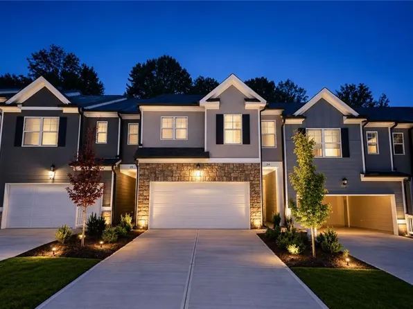 24 Berryville Dr, Dawsonville, GA
