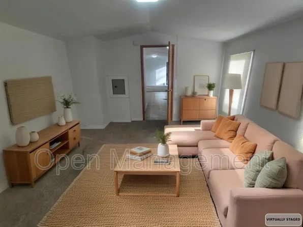 301 Mantle Ave, Jackson, MI