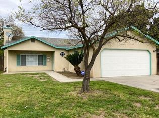 4765 E Clinton Ave, Fresno, CA 93703