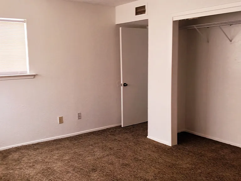 12915 Burninglog Ln — Photo 6