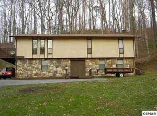 875 River Divide Rd, Sevierville, TN 37876