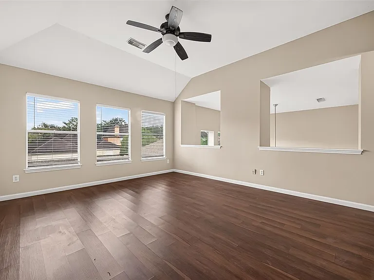 2215 Alberton Ln — Photo 20