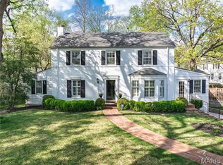 44 Willow Hill Rd, Saint Louis, MO 63124