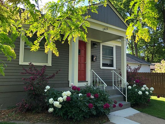 2nd image of 1611 Washington St