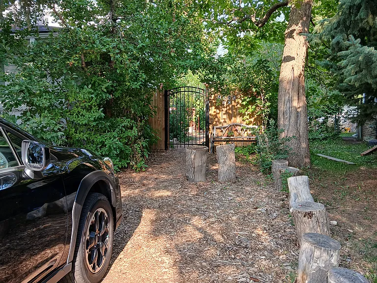 Owens St — Photo 38