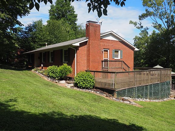 5th image of 600 Hillside Dr