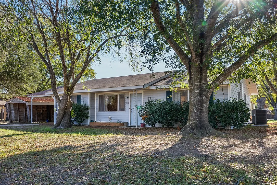 2 bed, 1080 sqft, $1,200 — Photo 4