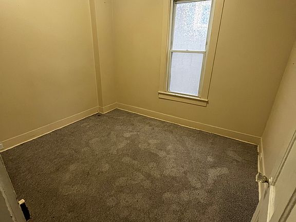 5th image of 617 E Market St Unit B