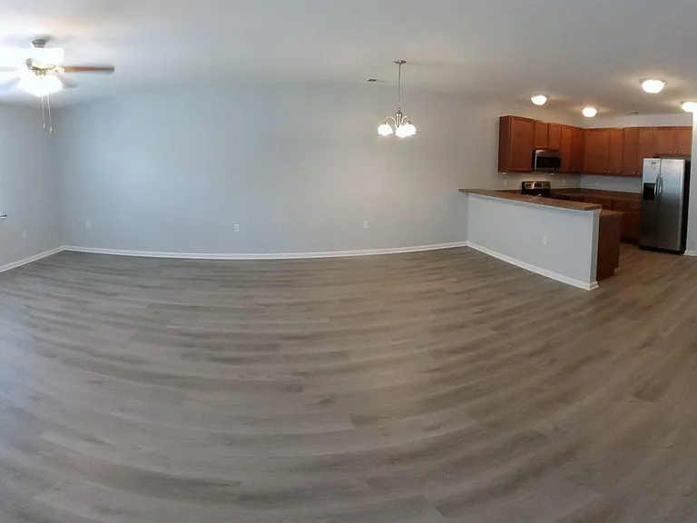 908 Southmoor Dr #303 — Photo 9