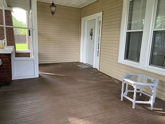 3rd image of 308 N 3rd St
