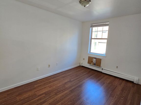 4th image of 2028 Bergen St Unit 2