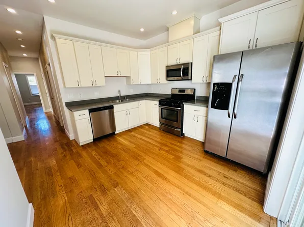 154 Ellert St, San Francisco, CA 94110