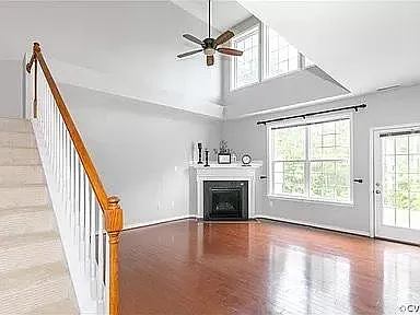 Building Photo - 869 Parkland Pl