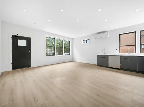 417 Maple Street image 3 of 19