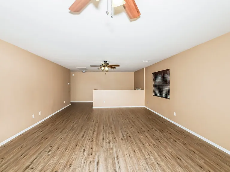 9427 W Monte Vista Rd — Photo 8