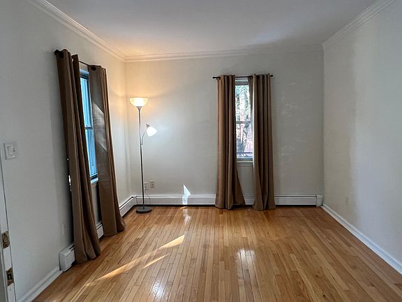 4th image of 2332 Ardmore Ave
