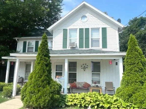 523 Depot Ave, Dixon, IL 61021