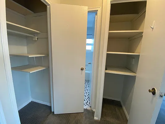 Rented by Queens Apartments Realty LLC | media 17