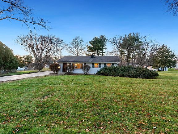2nd image of 1343 Randall Dr