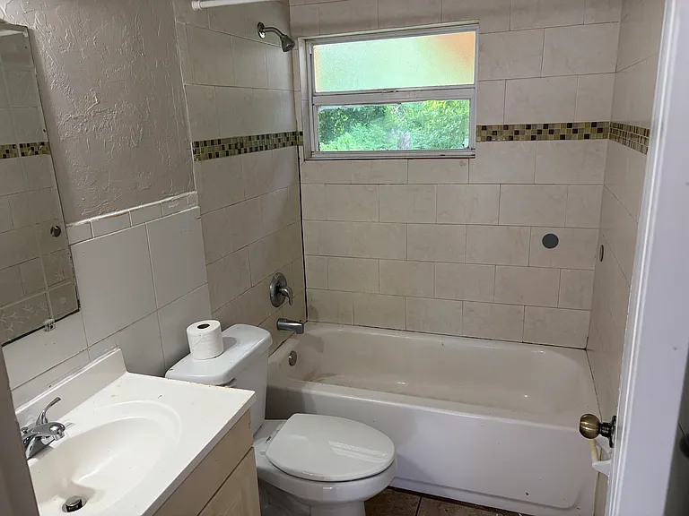 3715 Highland Ave — Photo 4