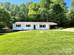 276 Country Club Rd, Wilkesboro, NC 28697