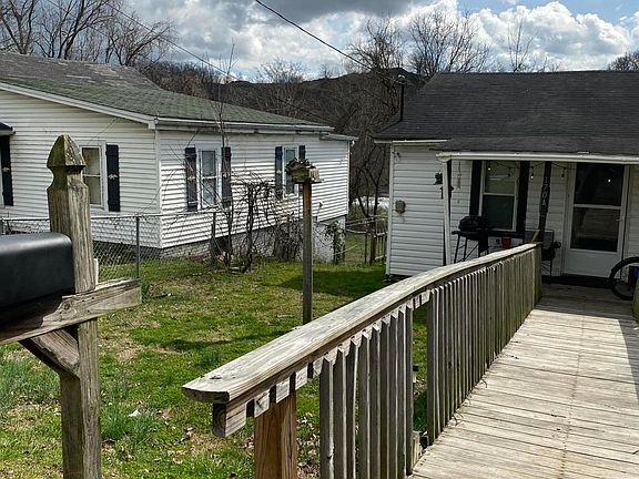 5th image of 1704 E Millard St