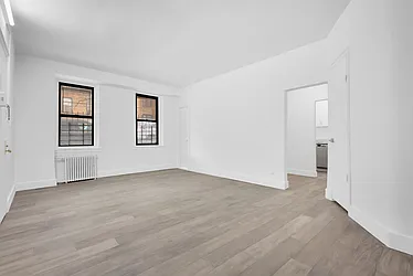 3000 Valentine Avenue, #LO2