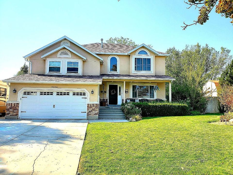 1st image of 9456 S Astor Ct