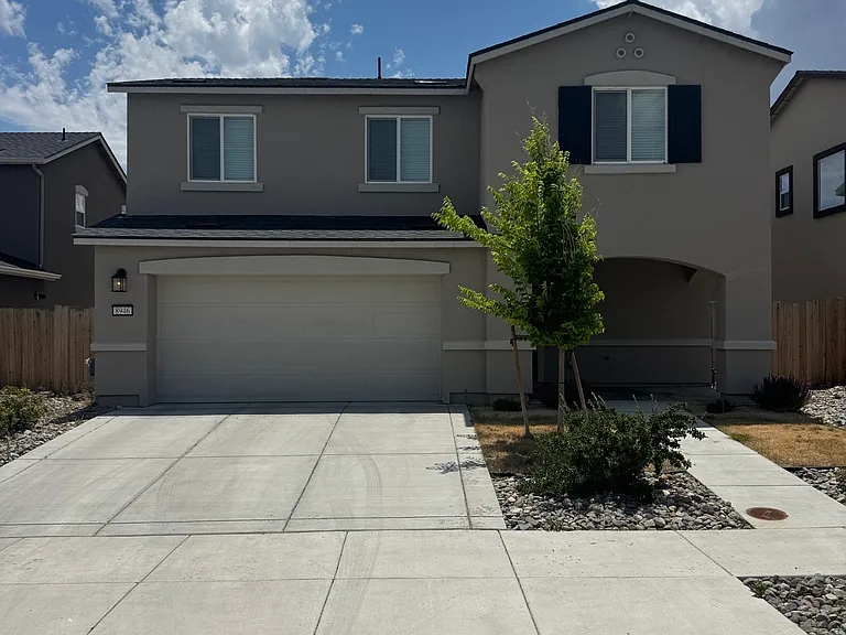 8946 Wolf River Dr — Photo 1
