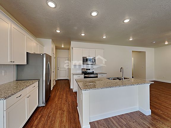 4th image of 2363 E Buckskin Way
