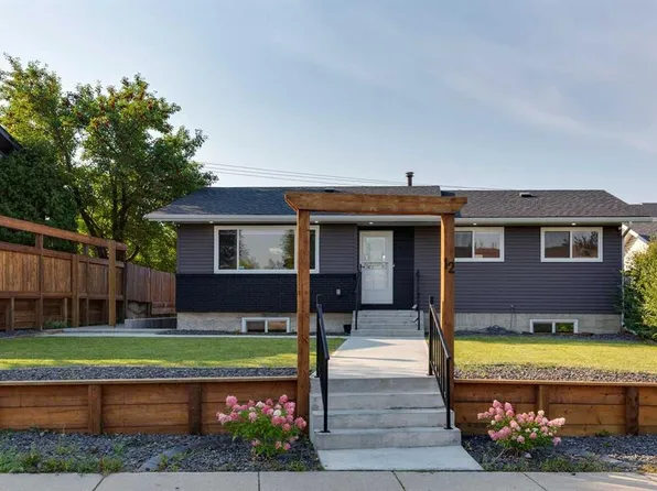 12 N Rundleson Way NE, Calgary, AB T1Y 3N6