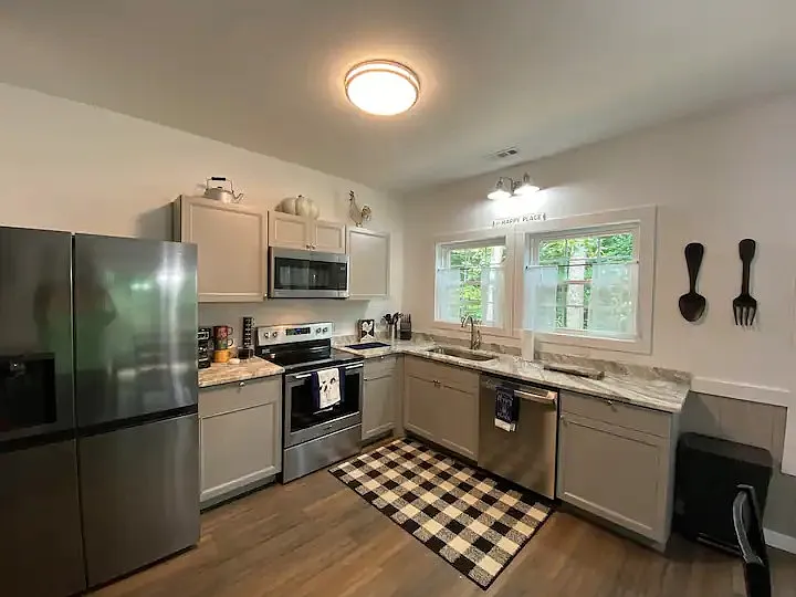 271 Elmwood Cir — Photo 22