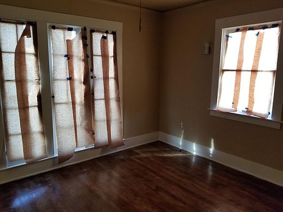 5th image of 1360 N Thorne Ave