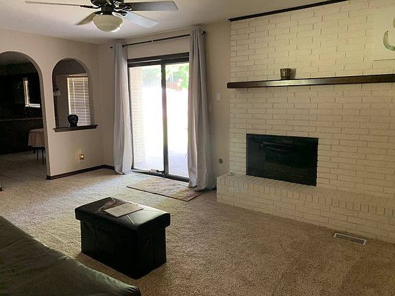 Back living room/Den