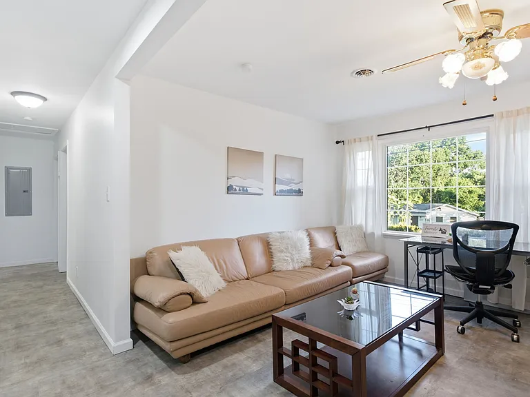 2416 Ridgecrest Dr — Photo 18