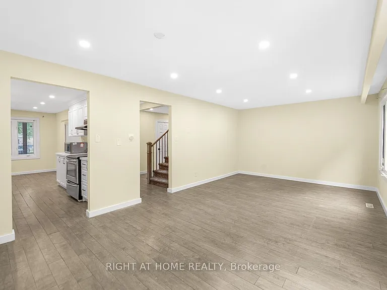1361 Brands Ct — Photo 9