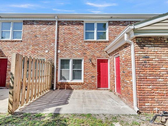 2nd image of 2201 Walden Dr APT B4
