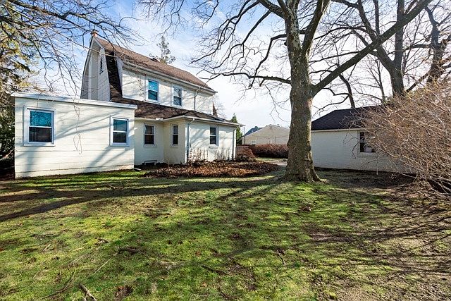1st image of 1456 Hewlett Ave