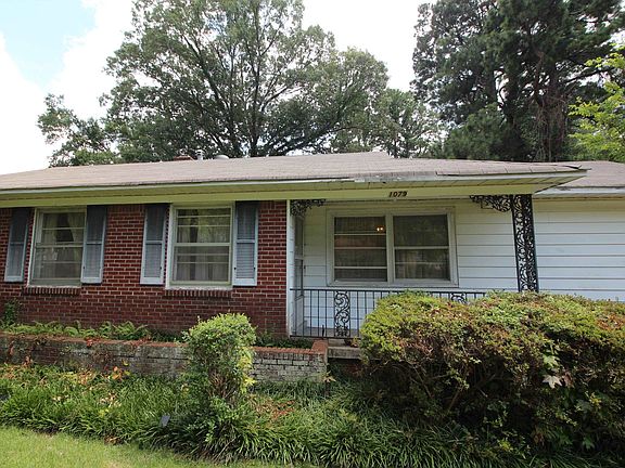 3rd image of 1079 Alden Rd