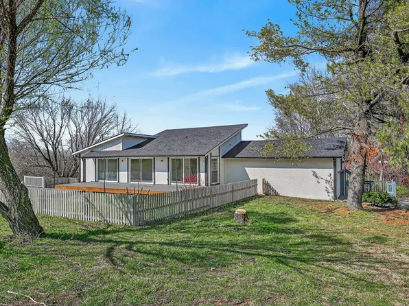 803 S State Highway Ab, Willard, MO 65781