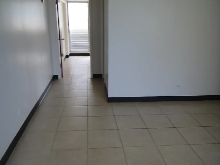 1717 Keeaumoku St — Photo 13