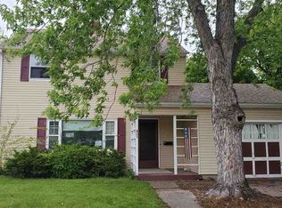 411 W 23rd St, Kearney, NE 68845