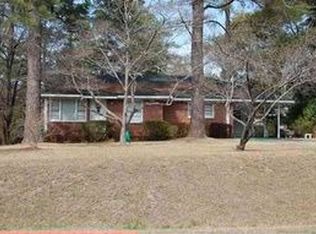 1305 Cater Cir, Perry, GA 31069