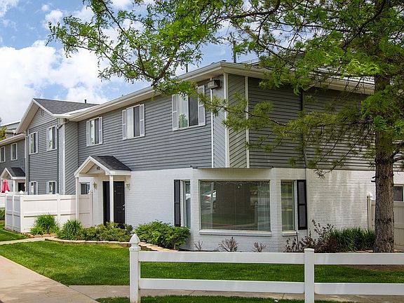 5th image of 4422 S Muirfield Dr #E60840892